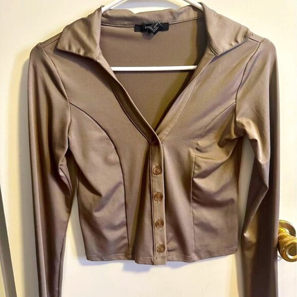 Cropped Grey Button Down - Picture 5 of 8